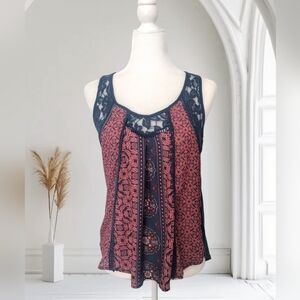 Taylor & Sage Navy and Red Tank Top Size Small